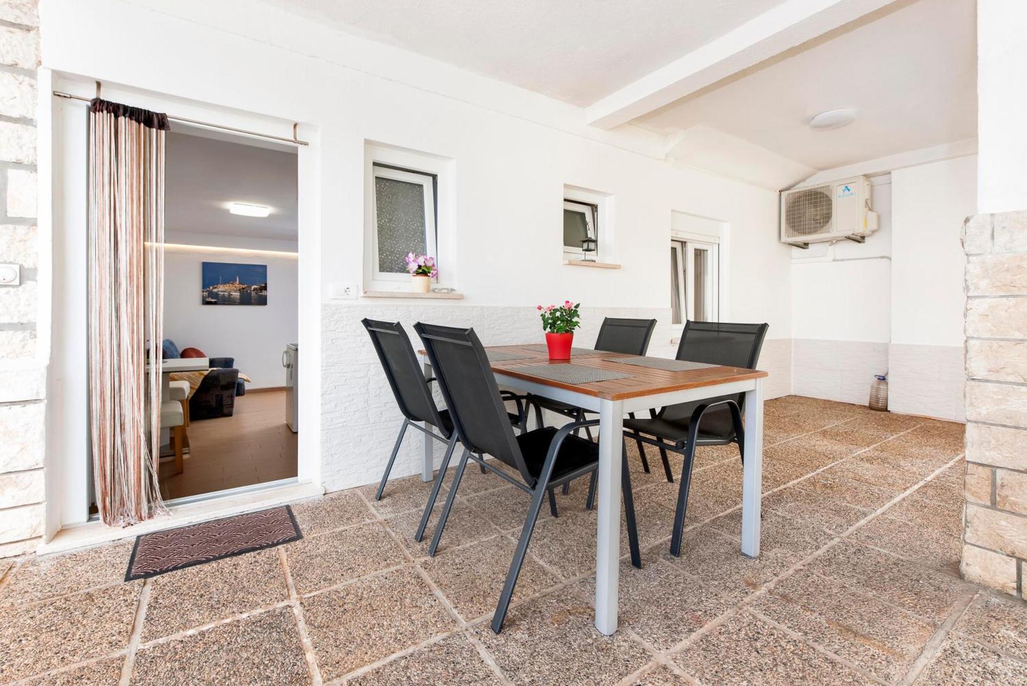 Apartments And Room Silvana Rovinj Ngoại thất bức ảnh