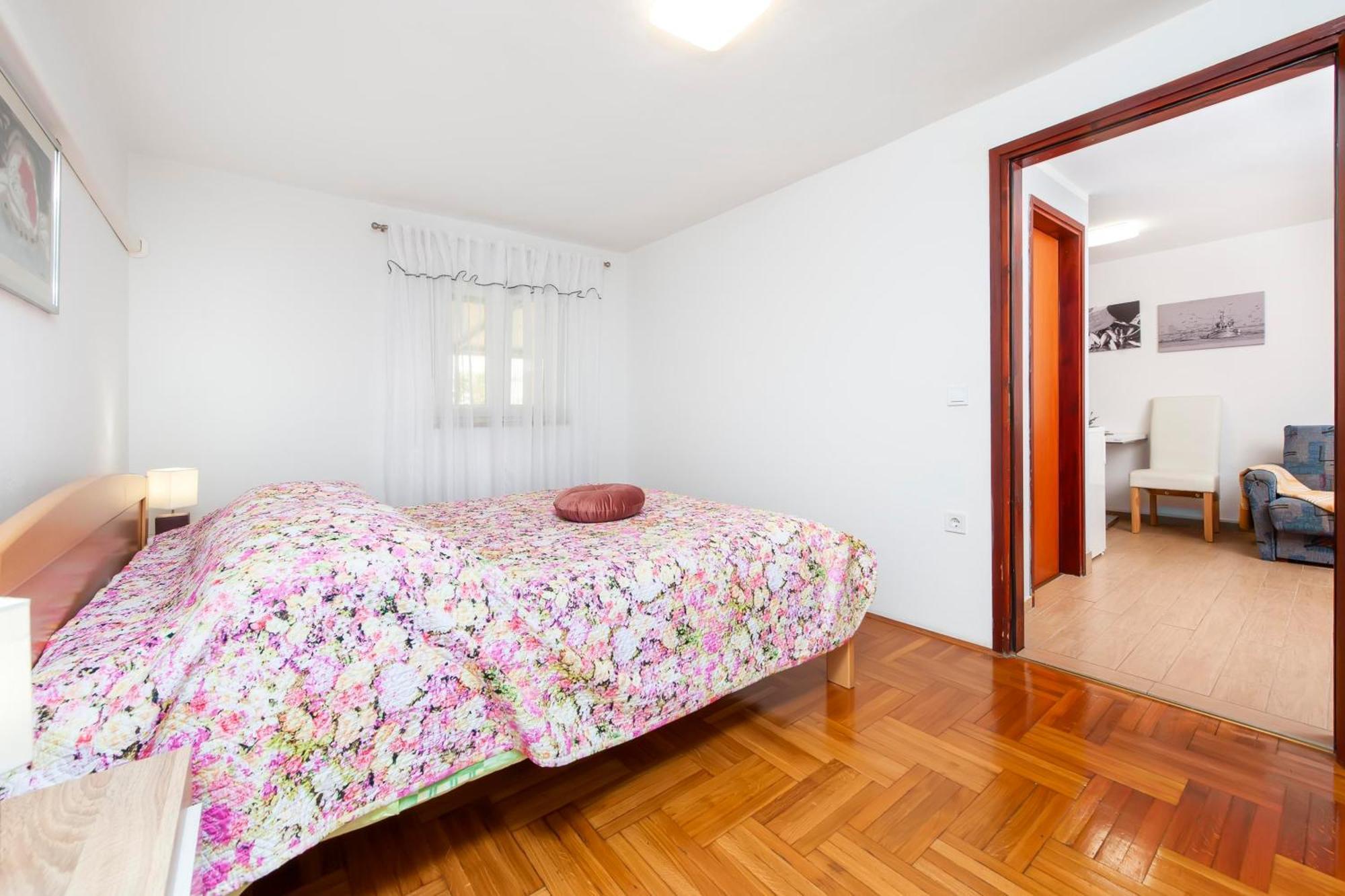 Apartments And Room Silvana Rovinj Ngoại thất bức ảnh