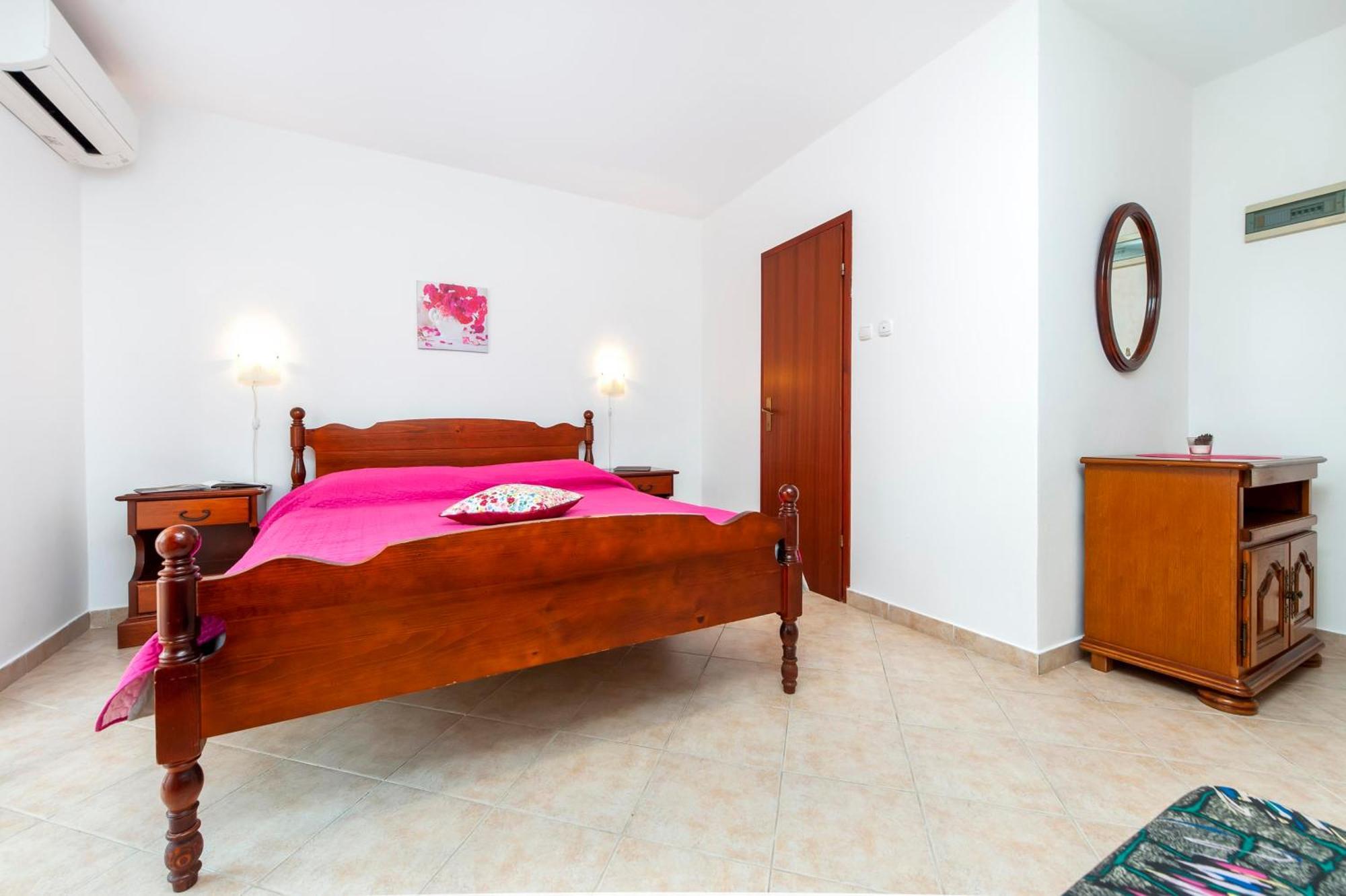 Apartments And Room Silvana Rovinj Ngoại thất bức ảnh