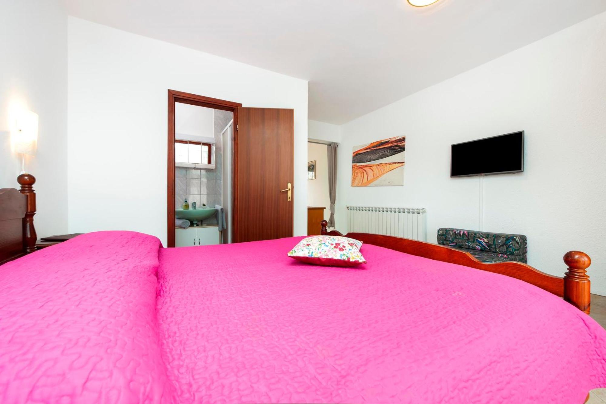 Apartments And Room Silvana Rovinj Ngoại thất bức ảnh
